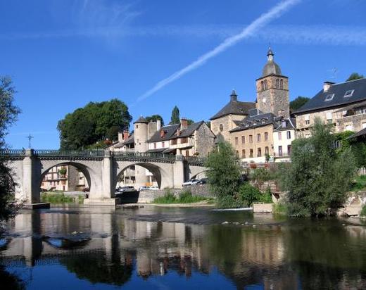 Visite de Ville de St Gêniez d'Olt