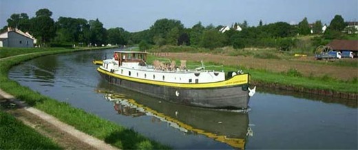 Zeven Gebroeders - Péniche avec pilote